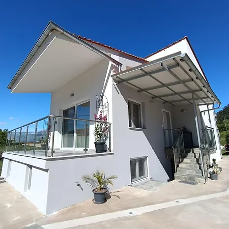 Malou Maison Apartment