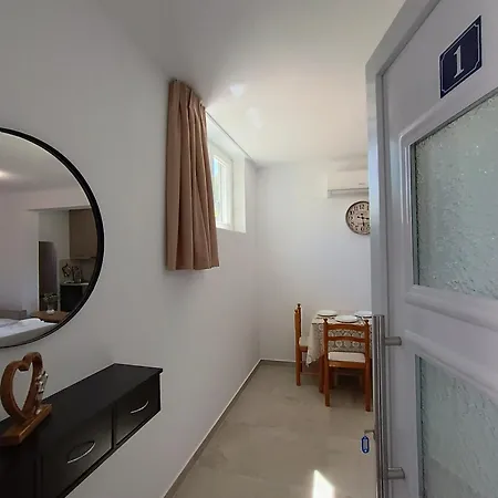 Apartment Malou Maison