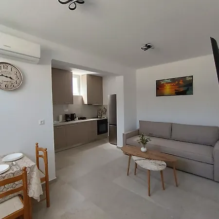 Malou Maison شقة